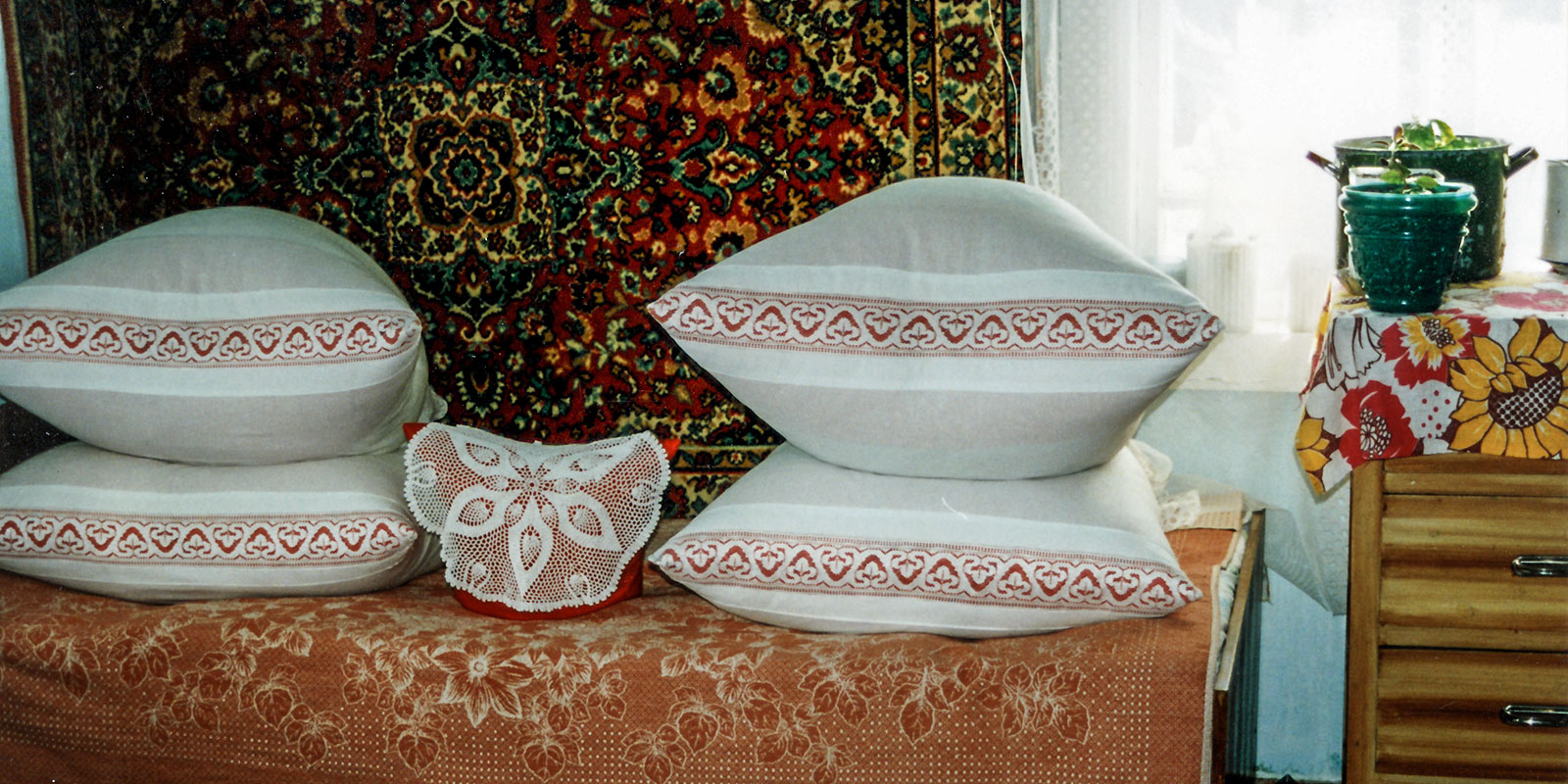 A corner of Salme Liiv’s room in Lileyka. Photo: A. Korb 1996.