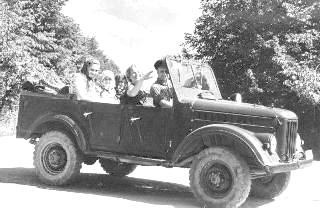 pilt kus s6idetakse autoga