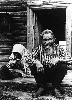 Roman Sainahhov koos naisega. Foto A. Lintrop 1977