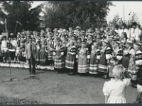 2. august 1986  Setomaa, Obinitsa k. IV Leelopäev. Lõpetamine. Räägib Võru kultuuriosakonna juhataja Ilmar Kudu  Kes pildil?  Foto: Aivar Palmre